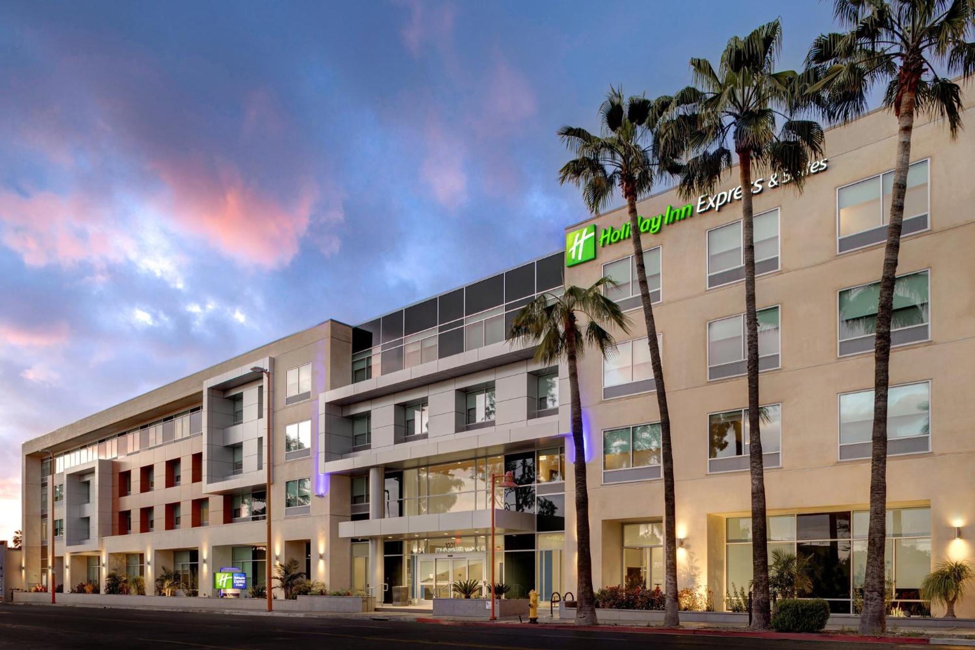 Holiday Inn Express & Suites - Glendale Downtown Экстерьер фото